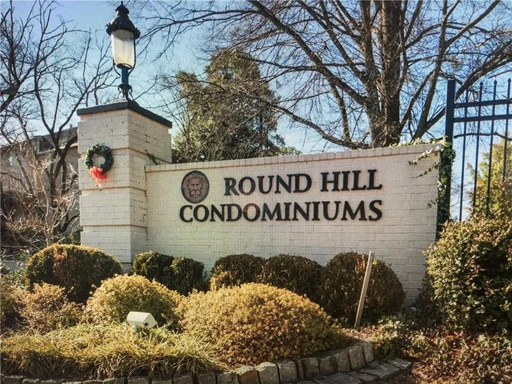 5400 Roswell Road Unit E 2, Sandy Springs, Georgia 30342, 2 Bedrooms Bedrooms, ,2 BathroomsBathrooms,Residential,Sold,5400 Roswell Road Unit E 2,6970163