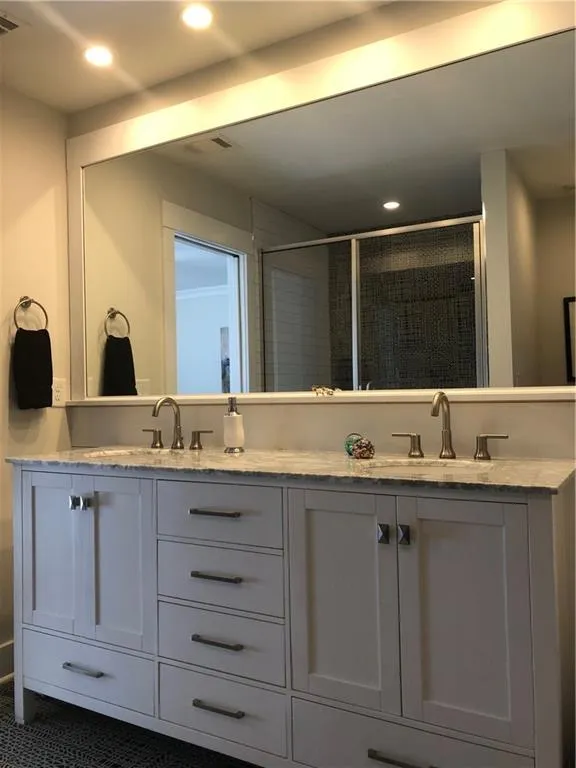 5400 Roswell Road Unit E 2, Sandy Springs, Georgia 30342, 2 Bedrooms Bedrooms, ,2 BathroomsBathrooms,Residential,Sold,5400 Roswell Road Unit E 2,6970163