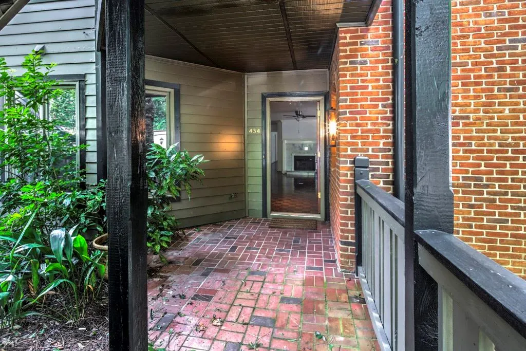 434 Ansley Walk Terrace Ne Unit 434, Atlanta, Georgia 30309, 2 Bedrooms Bedrooms, ,2 BathroomsBathrooms,Residential,Sold,434 Ansley Walk Terrace Ne Unit 434,5907263