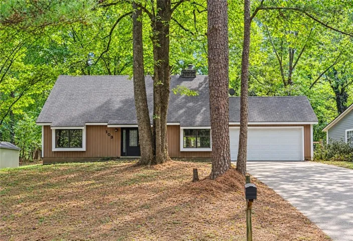 103 Martingale Drive, Peachtree City, Georgia 30269