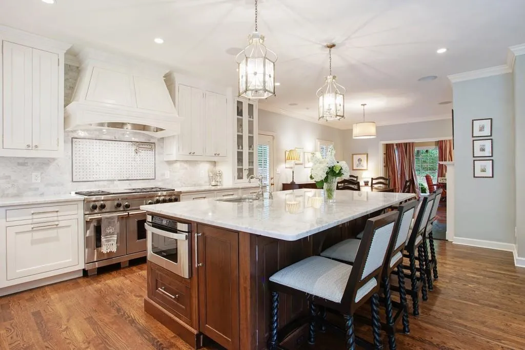 5240 Kenbrook Way, Atlanta, Georgia 30327, 4 Bedrooms Bedrooms, ,3 BathroomsBathrooms,Residential,Sold,5240 Kenbrook Way,5720365