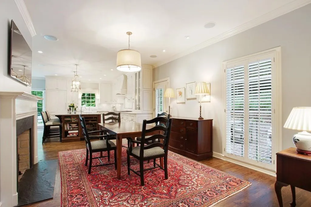 5240 Kenbrook Way, Atlanta, Georgia 30327, 4 Bedrooms Bedrooms, ,3 BathroomsBathrooms,Residential,Sold,5240 Kenbrook Way,5720365