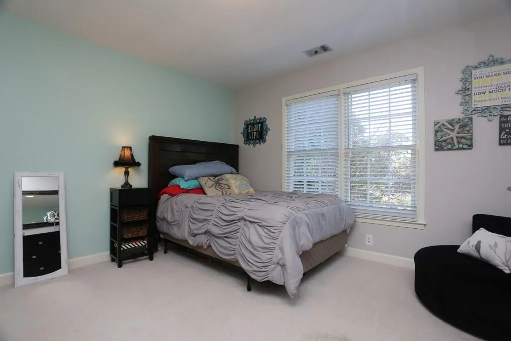 200 Sheridan Point Lane, Sandy Springs, Georgia 30342, 6 Bedrooms Bedrooms, ,4 BathroomsBathrooms,Residential,Sold,200 Sheridan Point Lane,5593707
