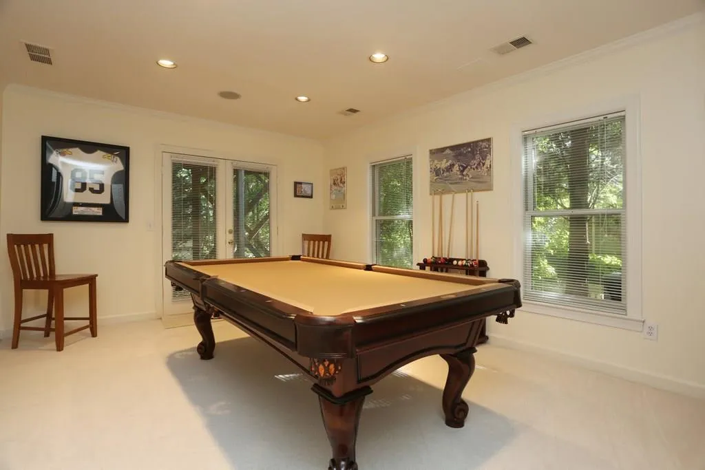 200 Sheridan Point Lane, Sandy Springs, Georgia 30342, 6 Bedrooms Bedrooms, ,4 BathroomsBathrooms,Residential,Sold,200 Sheridan Point Lane,5593707