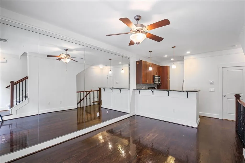221 Semel Drive Nw Unit 273, Atlanta, Georgia 30309, 1 Bedroom Bedrooms, ,1 BathroomBathrooms,Residential,For Sale,221 Semel Drive Nw Unit 273,7573682