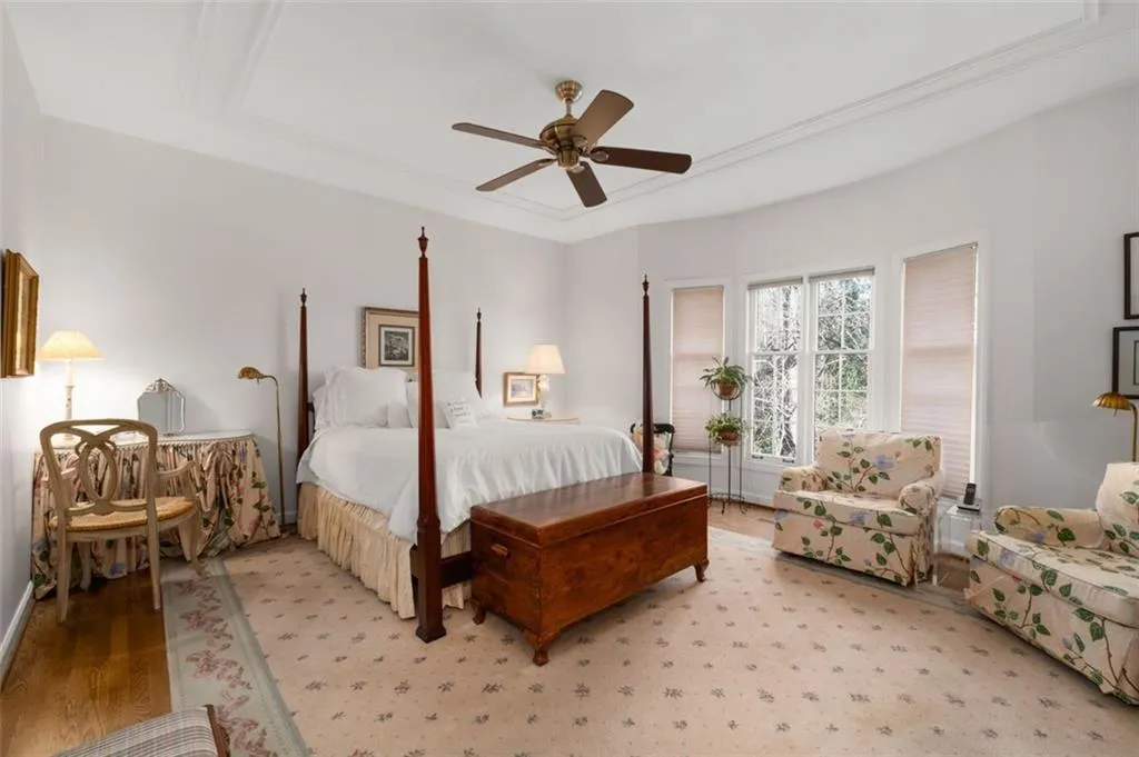 28 Ridgemere Trace, Atlanta, Georgia 30328, 4 Bedrooms Bedrooms, ,4 BathroomsBathrooms,Residential,Sold,28 Ridgemere Trace,7502298