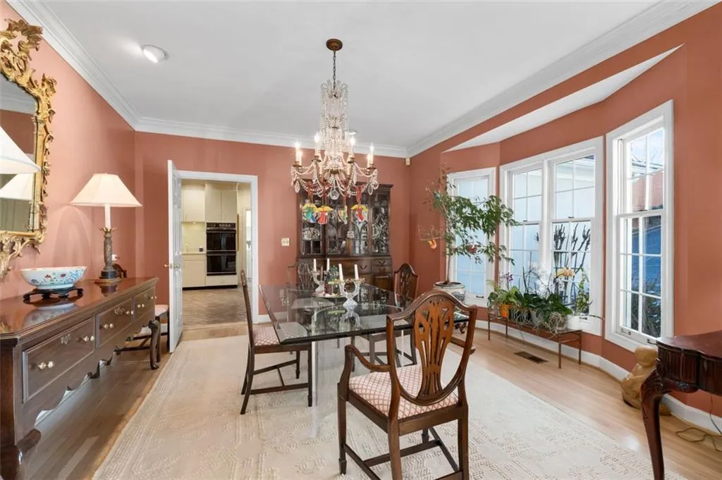 28 Ridgemere Trace, Atlanta, Georgia 30328, 4 Bedrooms Bedrooms, ,4 BathroomsBathrooms,Residential,Sold,28 Ridgemere Trace,7502298