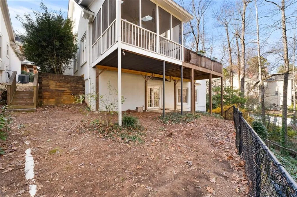 28 Ridgemere Trace, Atlanta, Georgia 30328, 4 Bedrooms Bedrooms, ,4 BathroomsBathrooms,Residential,Sold,28 Ridgemere Trace,7502298