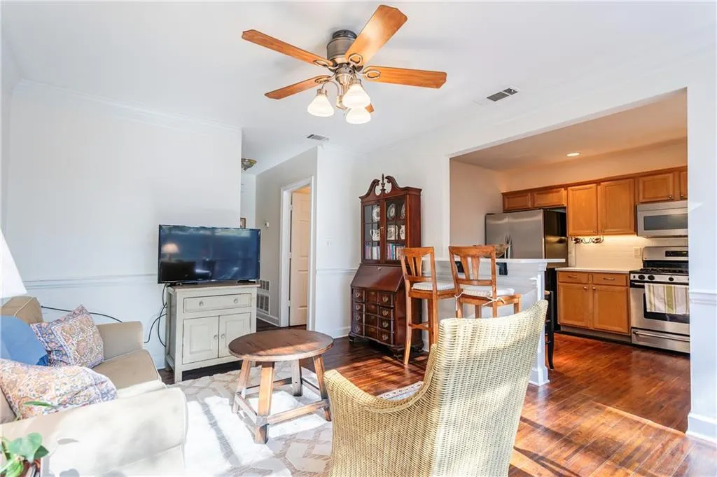 66 Mount Vernon Circle, Atlanta, Georgia 30338, 3 Bedrooms Bedrooms, ,2 BathroomsBathrooms,Residential,Sold,66 Mount Vernon Circle,6849756