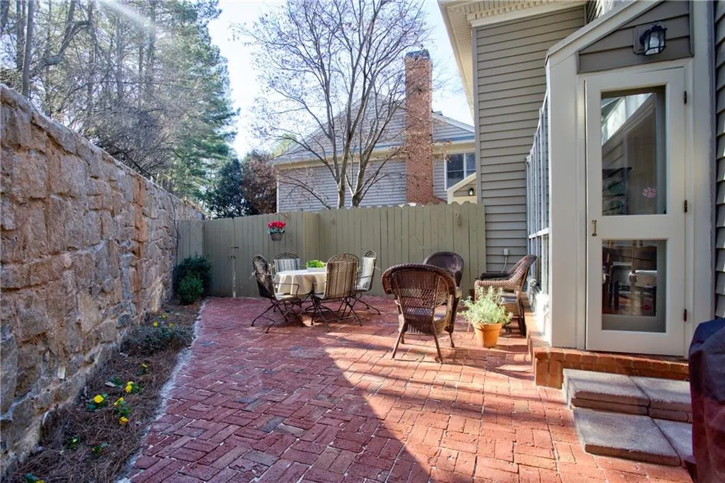 66 Mount Vernon Circle, Atlanta, Georgia 30338, 3 Bedrooms Bedrooms, ,2 BathroomsBathrooms,Residential,Sold,66 Mount Vernon Circle,6849756