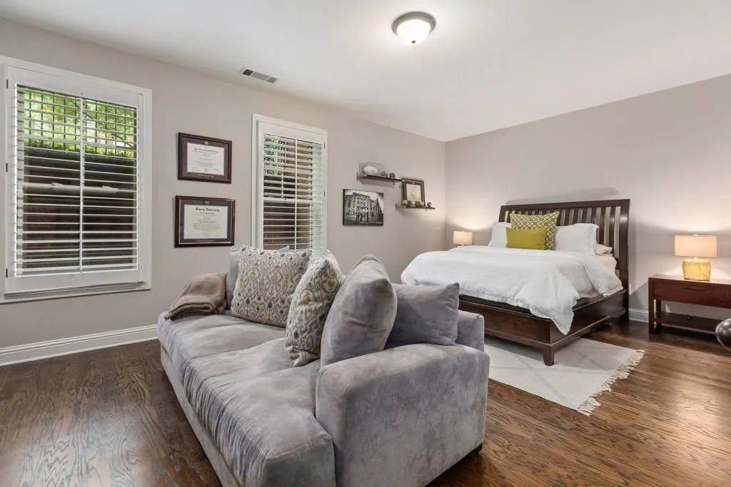 222 Alderwood Point, Atlanta, Georgia 30328, 4 Bedrooms Bedrooms, ,4 BathroomsBathrooms,Residential,Sold,222 Alderwood Point,6545371