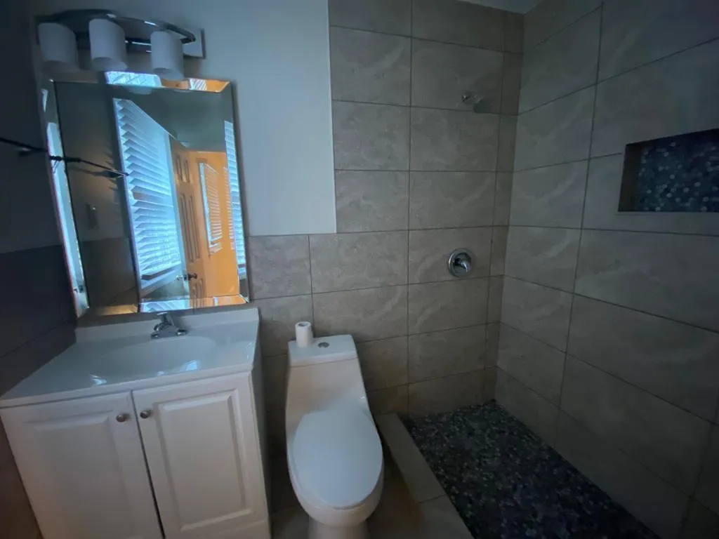 6520 Roswell Road Ne Unit 93, Sandy Springs, Georgia 30328, 3 Bedrooms Bedrooms, ,2 BathroomsBathrooms,Residential,Sold,6520 Roswell Road Ne Unit 93,6973084
