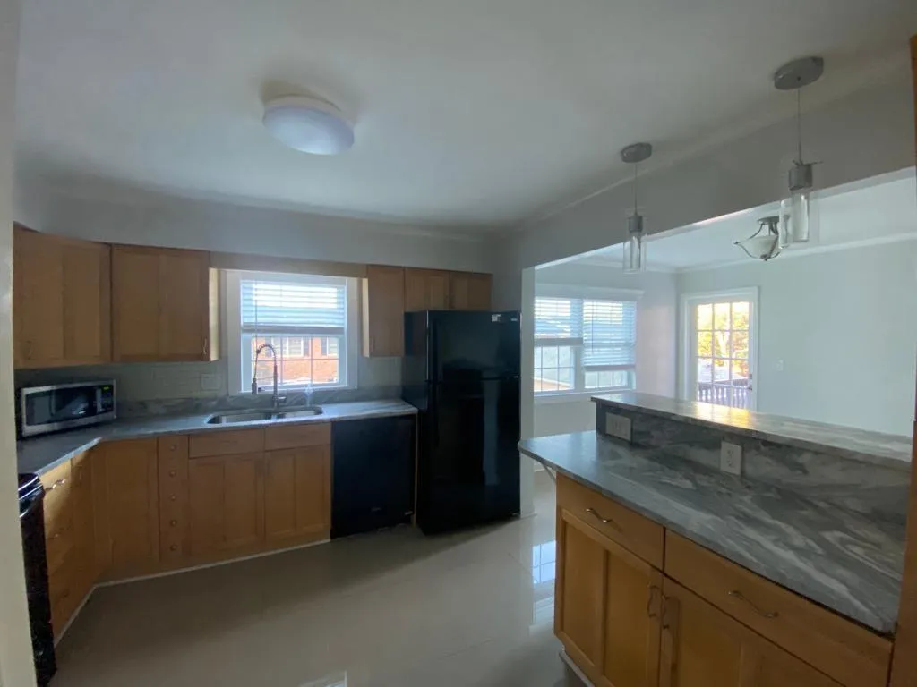 6520 Roswell Road Ne Unit 93, Sandy Springs, Georgia 30328, 3 Bedrooms Bedrooms, ,2 BathroomsBathrooms,Residential,Sold,6520 Roswell Road Ne Unit 93,6973084
