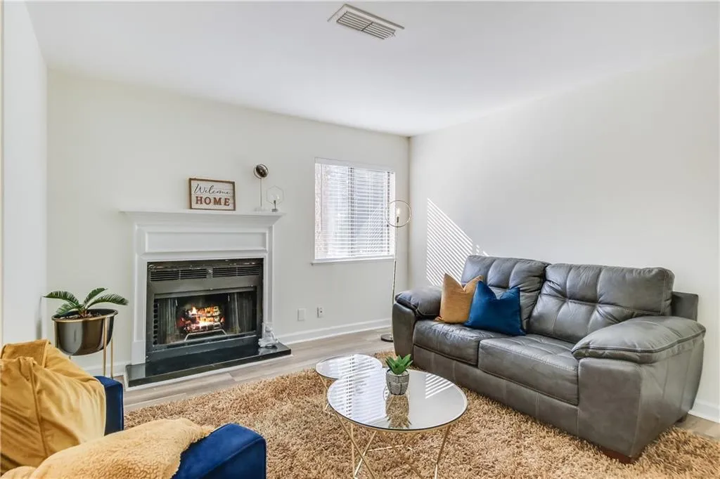 9002 Wingate Way, Sandy Springs, Georgia 30350, 1 Bedroom Bedrooms, ,1 BathroomBathrooms,Residential,Sold,9002 Wingate Way,6974729