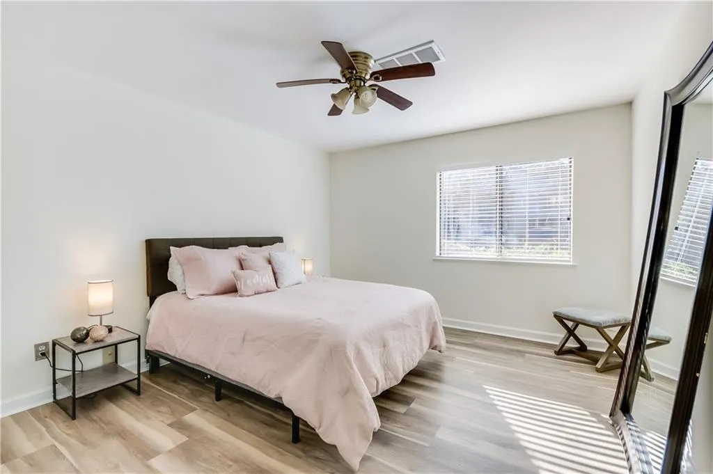 9002 Wingate Way, Sandy Springs, Georgia 30350, 1 Bedroom Bedrooms, ,1 BathroomBathrooms,Residential,Sold,9002 Wingate Way,6974729