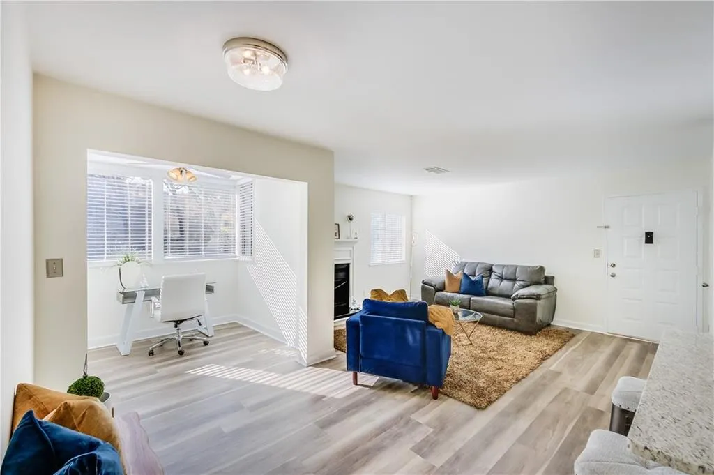 9002 Wingate Way, Sandy Springs, Georgia 30350, 1 Bedroom Bedrooms, ,1 BathroomBathrooms,Residential,Sold,9002 Wingate Way,6974729