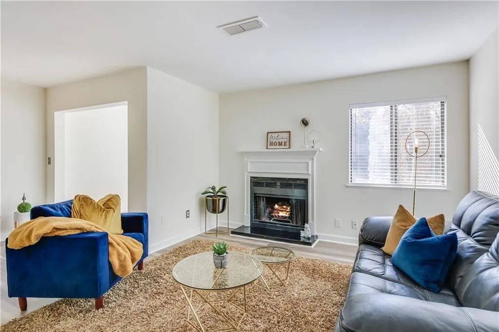 9002 Wingate Way, Sandy Springs, Georgia 30350, 1 Bedroom Bedrooms, ,1 BathroomBathrooms,Residential,Sold,9002 Wingate Way,6974729