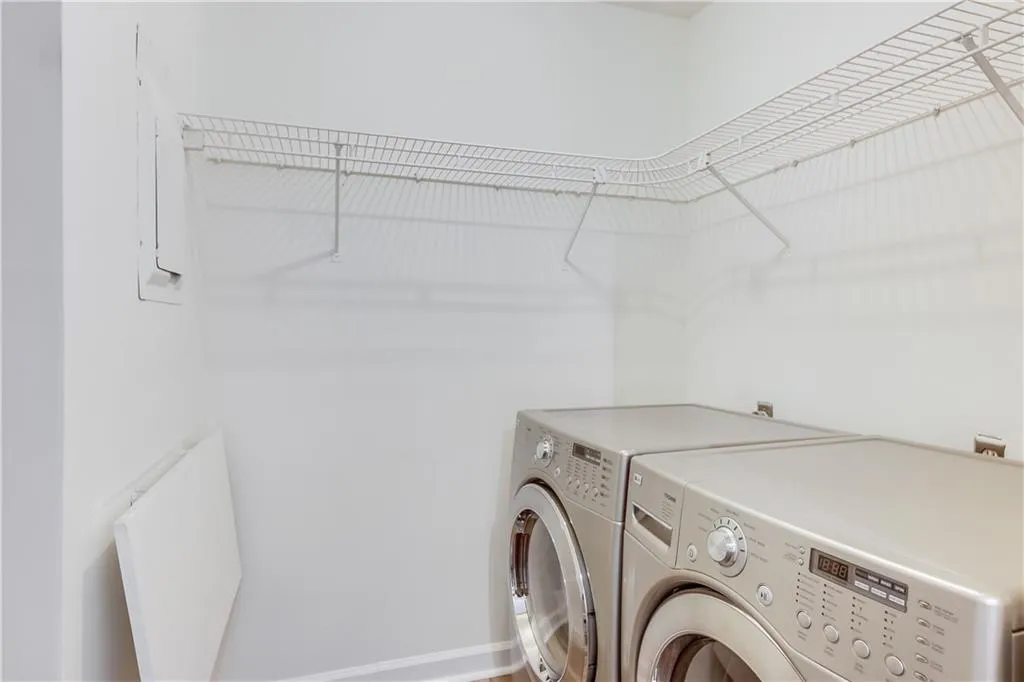 9002 Wingate Way, Sandy Springs, Georgia 30350, 1 Bedroom Bedrooms, ,1 BathroomBathrooms,Residential,Sold,9002 Wingate Way,6974729