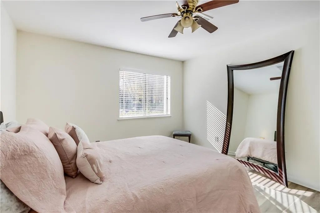 9002 Wingate Way, Sandy Springs, Georgia 30350, 1 Bedroom Bedrooms, ,1 BathroomBathrooms,Residential,Sold,9002 Wingate Way,6974729