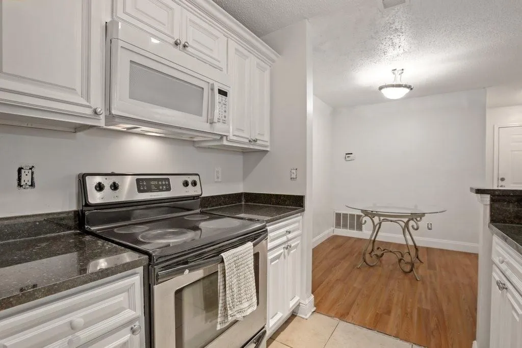 3104 Santa Fe Parkway Unit 3104, Sandy Springs, Georgia 30350, 2 Bedrooms Bedrooms, ,2 BathroomsBathrooms,Residential,Sold,3104 Santa Fe Parkway Unit 3104,6926796