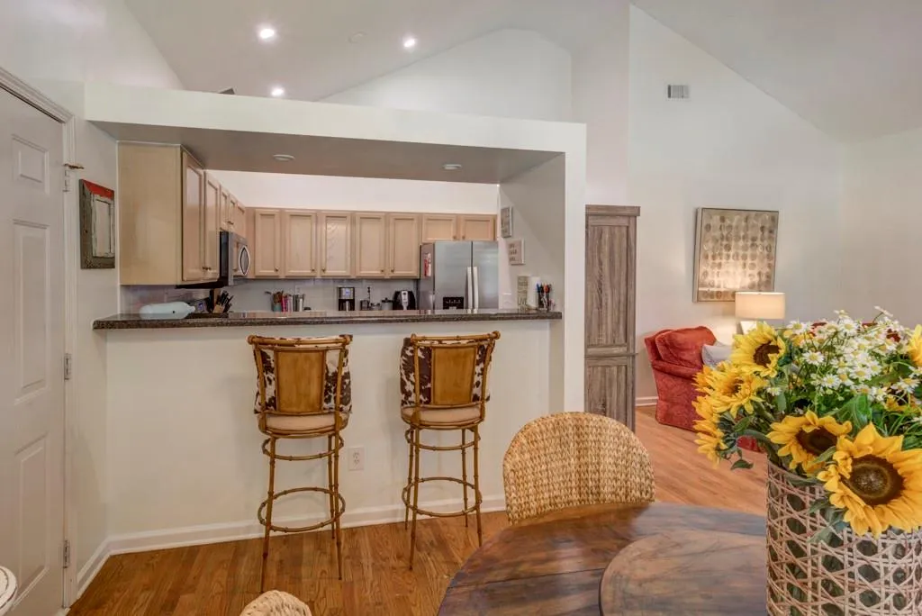 141 Spruell Springs Road, Atlanta, Georgia 30342, 3 Bedrooms Bedrooms, ,2 BathroomsBathrooms,Residential,Sold,141 Spruell Springs Road,6958126