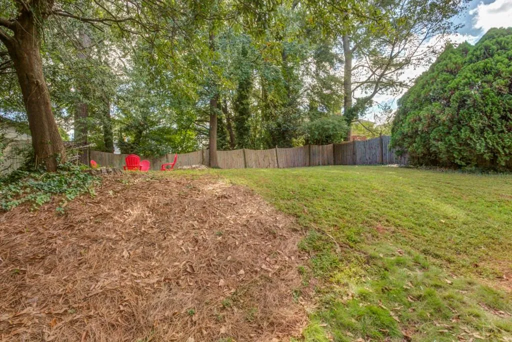 141 Spruell Springs Road, Atlanta, Georgia 30342, 3 Bedrooms Bedrooms, ,2 BathroomsBathrooms,Residential,Sold,141 Spruell Springs Road,6958126