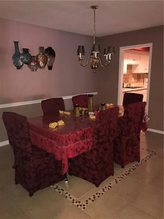 6851 Roswell Road Unit F13, Atlanta, Georgia 30328, 3 Bedrooms Bedrooms, ,2 BathroomsBathrooms,Residential,Sold,6851 Roswell Road Unit F13,5963109