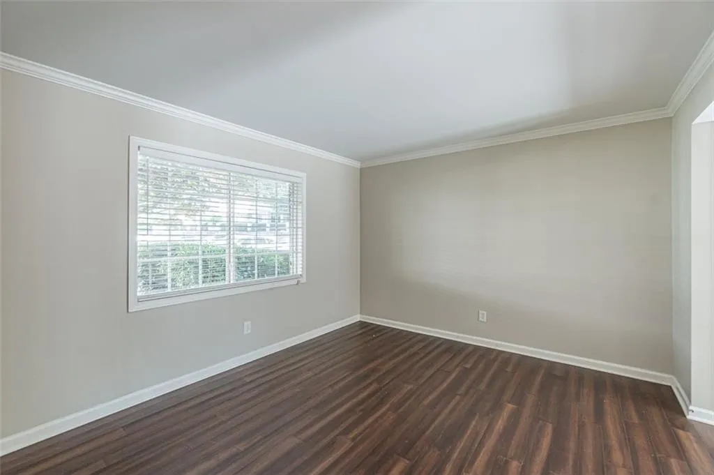 6940 Roswell Road Unit 6a, Sandy Springs, Georgia 30328, 2 Bedrooms Bedrooms, ,1 BathroomBathrooms,Residential,Sold,6940 Roswell Road Unit 6a,7067115