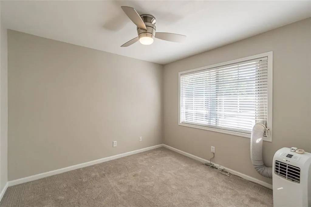 6940 Roswell Road Unit 6a, Sandy Springs, Georgia 30328, 2 Bedrooms Bedrooms, ,1 BathroomBathrooms,Residential,Sold,6940 Roswell Road Unit 6a,7067115