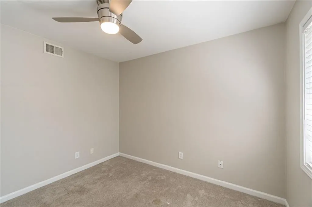 6940 Roswell Road Unit 6a, Sandy Springs, Georgia 30328, 2 Bedrooms Bedrooms, ,1 BathroomBathrooms,Residential,Sold,6940 Roswell Road Unit 6a,7067115