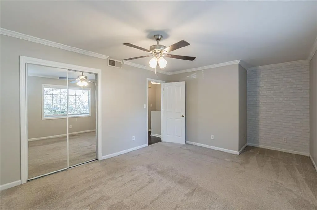 6940 Roswell Road Unit 6a, Sandy Springs, Georgia 30328, 2 Bedrooms Bedrooms, ,1 BathroomBathrooms,Residential,Sold,6940 Roswell Road Unit 6a,7067115