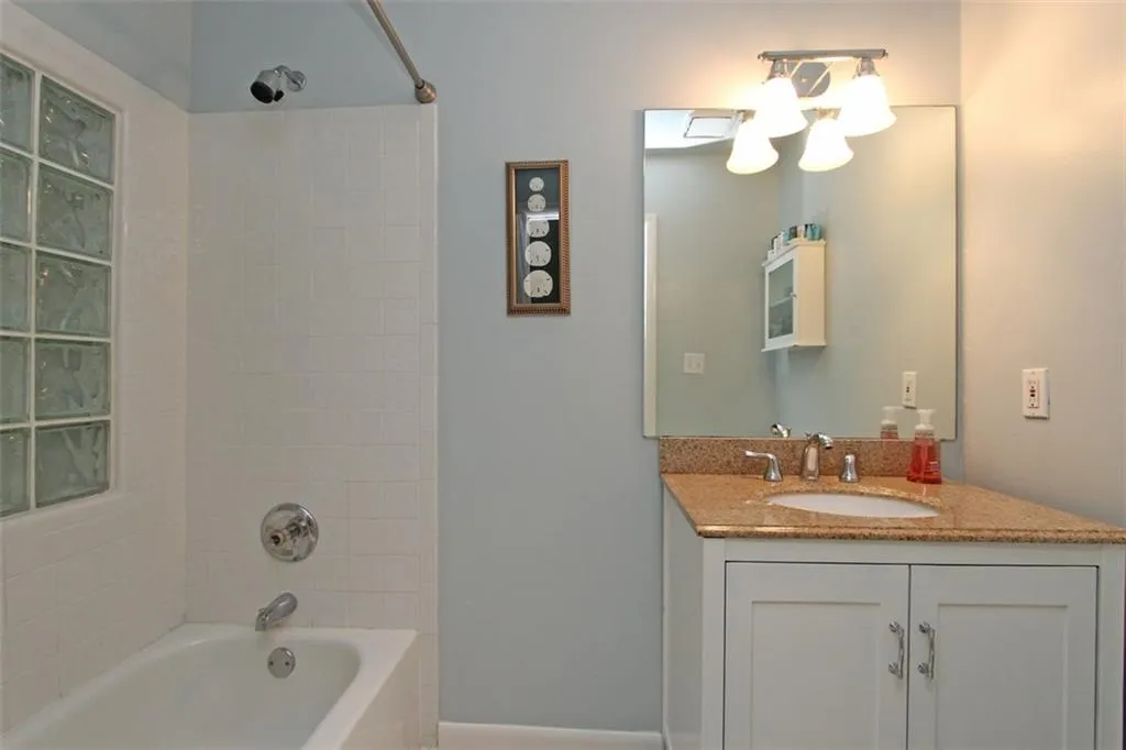 522 Sutters Point, Sandy Springs, Georgia 30328, 2 Bedrooms Bedrooms, ,2 BathroomsBathrooms,Residential,Sold,522 Sutters Point,5756945