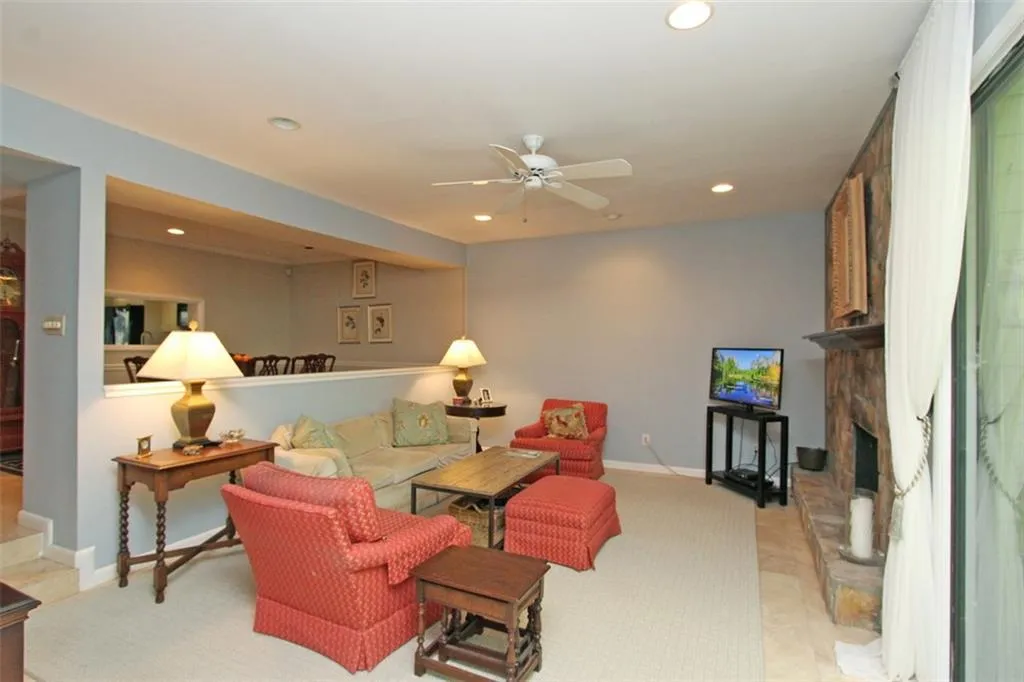 522 Sutters Point, Sandy Springs, Georgia 30328, 2 Bedrooms Bedrooms, ,2 BathroomsBathrooms,Residential,Sold,522 Sutters Point,5756945