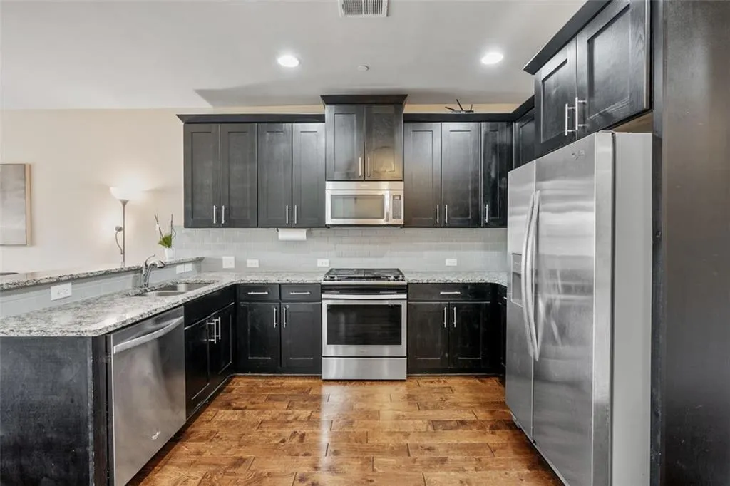 7510 Stoneridge Drive, Atlanta, Georgia 30328, 3 Bedrooms Bedrooms, ,3 BathroomsBathrooms,Residential,Sold,7510 Stoneridge Drive,6931264