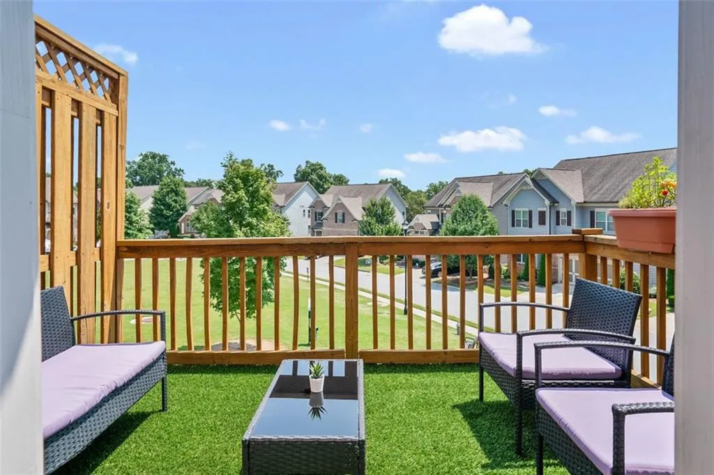 7510 Stoneridge Drive, Atlanta, Georgia 30328, 3 Bedrooms Bedrooms, ,3 BathroomsBathrooms,Residential,Sold,7510 Stoneridge Drive,6931264
