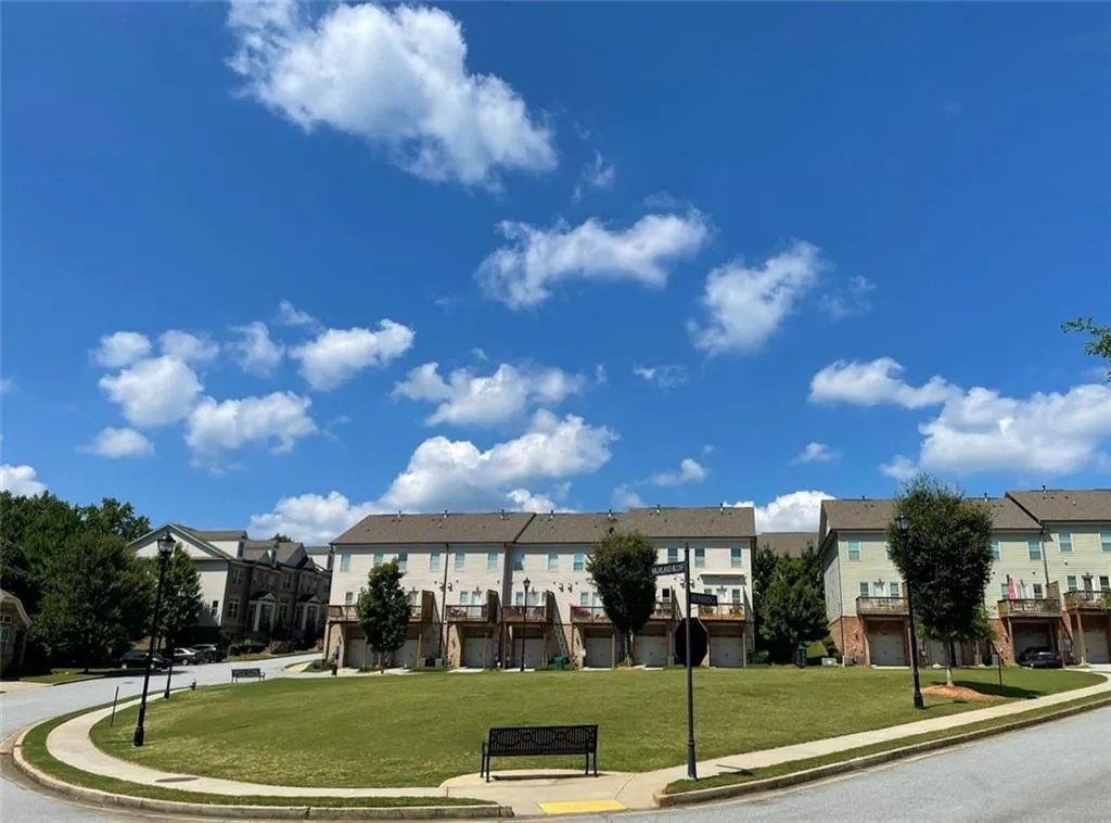 7510 Stoneridge Drive, Atlanta, Georgia 30328, 3 Bedrooms Bedrooms, ,3 BathroomsBathrooms,Residential,Sold,7510 Stoneridge Drive,6931264