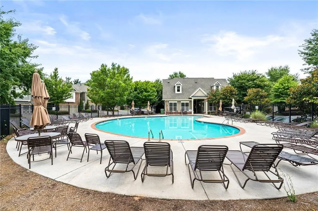 7510 Stoneridge Drive, Atlanta, Georgia 30328, 3 Bedrooms Bedrooms, ,3 BathroomsBathrooms,Residential,Sold,7510 Stoneridge Drive,6931264