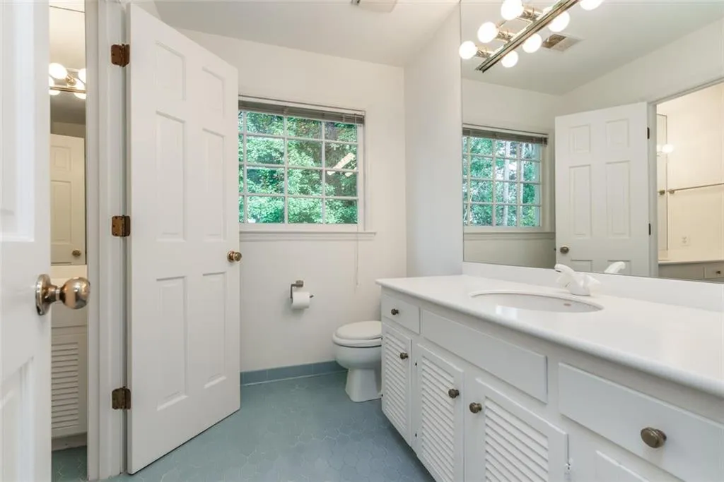 7420 Princeton Trace, Sandy Springs, Georgia 30328, 4 Bedrooms Bedrooms, ,3 BathroomsBathrooms,Residential,Sold,7420 Princeton Trace,6800997