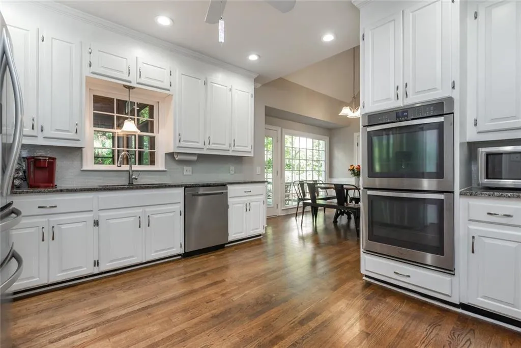 7420 Princeton Trace, Sandy Springs, Georgia 30328, 4 Bedrooms Bedrooms, ,3 BathroomsBathrooms,Residential,Sold,7420 Princeton Trace,6800997