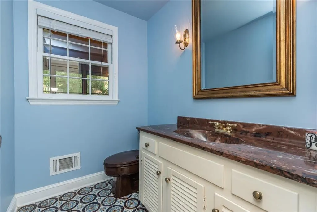 7420 Princeton Trace, Sandy Springs, Georgia 30328, 4 Bedrooms Bedrooms, ,3 BathroomsBathrooms,Residential,Sold,7420 Princeton Trace,6800997