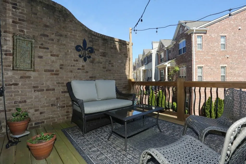 349 Alderwood Lane Unit 50, Sandy Springs, Georgia 30328, 3 Bedrooms Bedrooms, ,3 BathroomsBathrooms,Residential,Sold,349 Alderwood Lane Unit 50,5831919