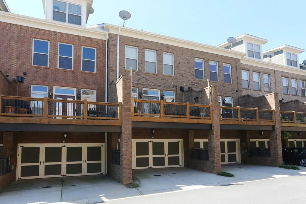 349 Alderwood Lane Unit 50, Sandy Springs, Georgia 30328, 3 Bedrooms Bedrooms, ,3 BathroomsBathrooms,Residential,Sold,349 Alderwood Lane Unit 50,5831919