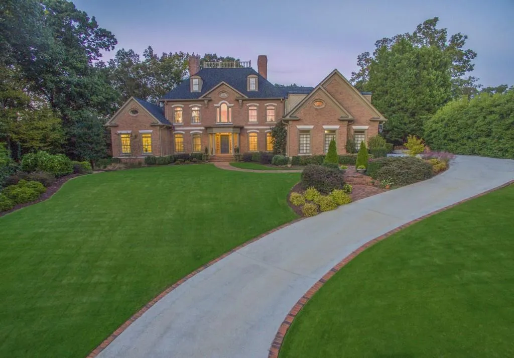 8270 Jett Ferry Road, Sandy Springs, Georgia 30350, 7 Bedrooms Bedrooms, ,8 BathroomsBathrooms,Residential,Sold,8270 Jett Ferry Road,6839806