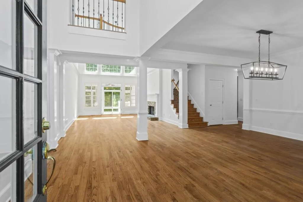 650 Eaton Place, Sandy Springs, Georgia 30350, 5 Bedrooms Bedrooms, ,4 BathroomsBathrooms,Residential,Sold,650 Eaton Place,7390624
