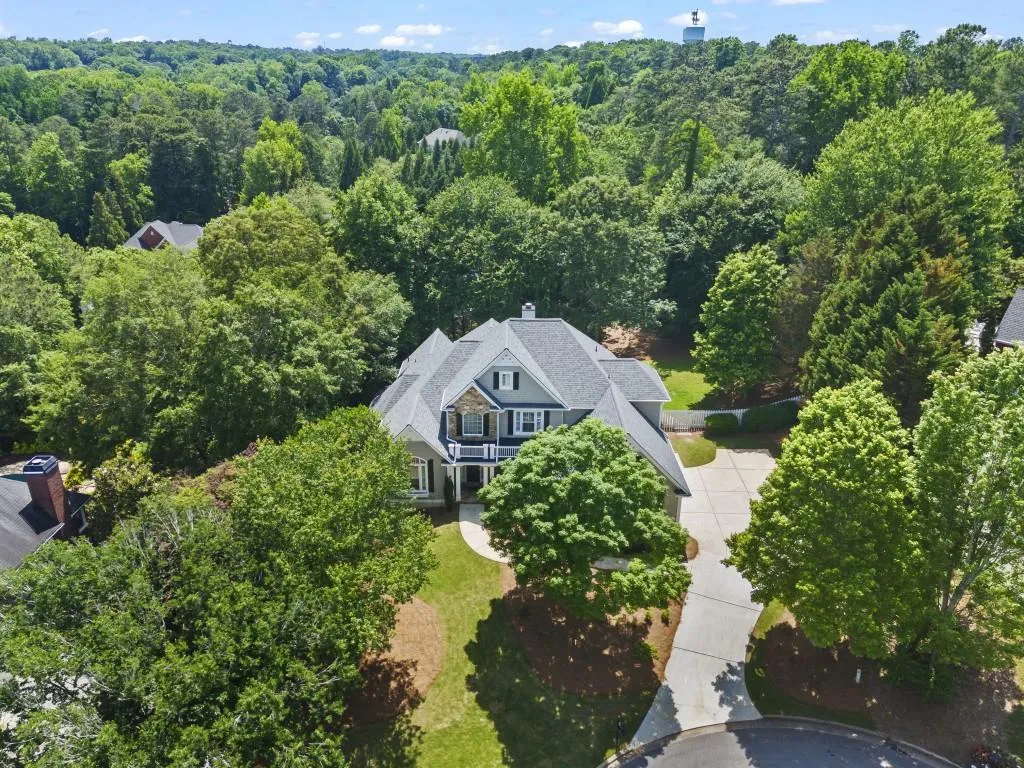 650 Eaton Place, Sandy Springs, Georgia 30350, 5 Bedrooms Bedrooms, ,4 BathroomsBathrooms,Residential,Sold,650 Eaton Place,7390624