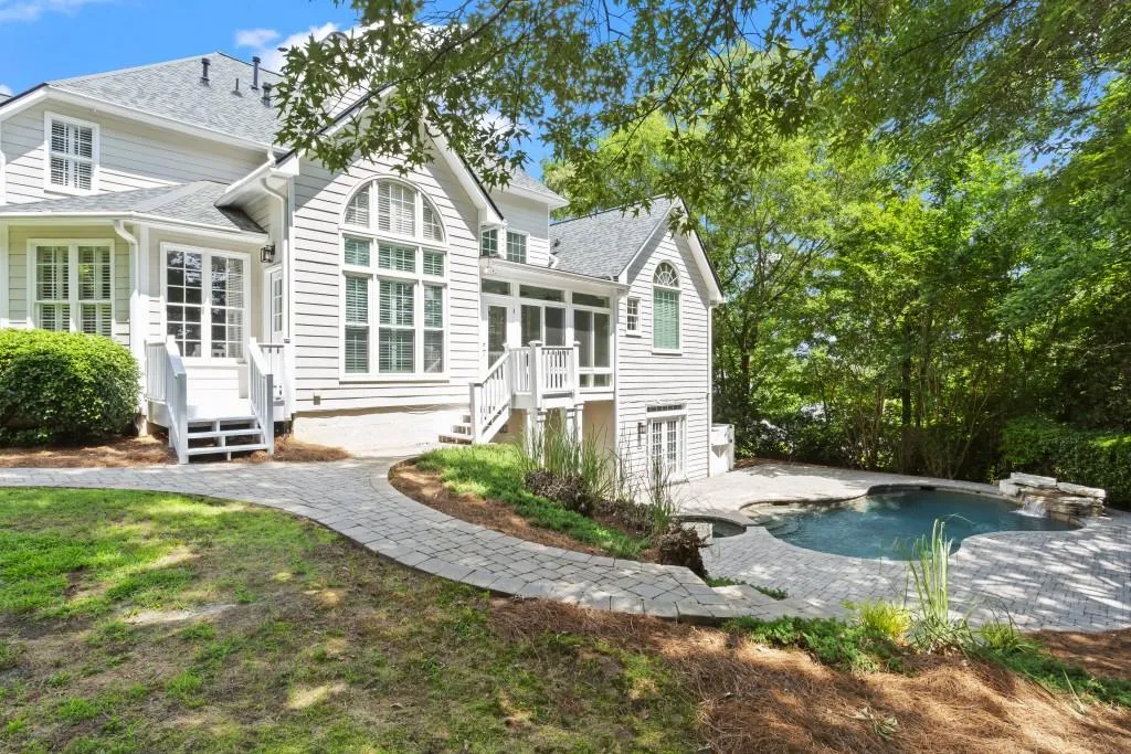 650 Eaton Place, Sandy Springs, Georgia 30350, 5 Bedrooms Bedrooms, ,4 BathroomsBathrooms,Residential,Sold,650 Eaton Place,7390624