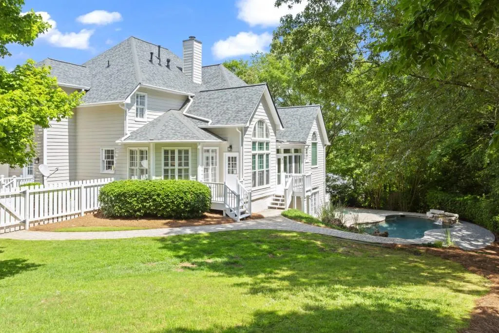 650 Eaton Place, Sandy Springs, Georgia 30350, 5 Bedrooms Bedrooms, ,4 BathroomsBathrooms,Residential,Sold,650 Eaton Place,7390624