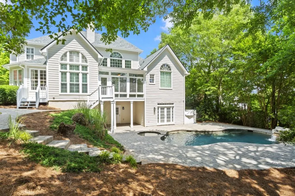 650 Eaton Place, Sandy Springs, Georgia 30350, 5 Bedrooms Bedrooms, ,4 BathroomsBathrooms,Residential,Sold,650 Eaton Place,7390624