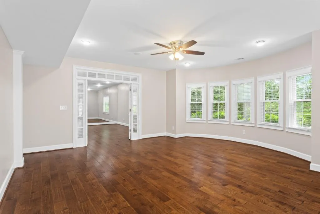 650 Eaton Place, Sandy Springs, Georgia 30350, 5 Bedrooms Bedrooms, ,4 BathroomsBathrooms,Residential,Sold,650 Eaton Place,7390624