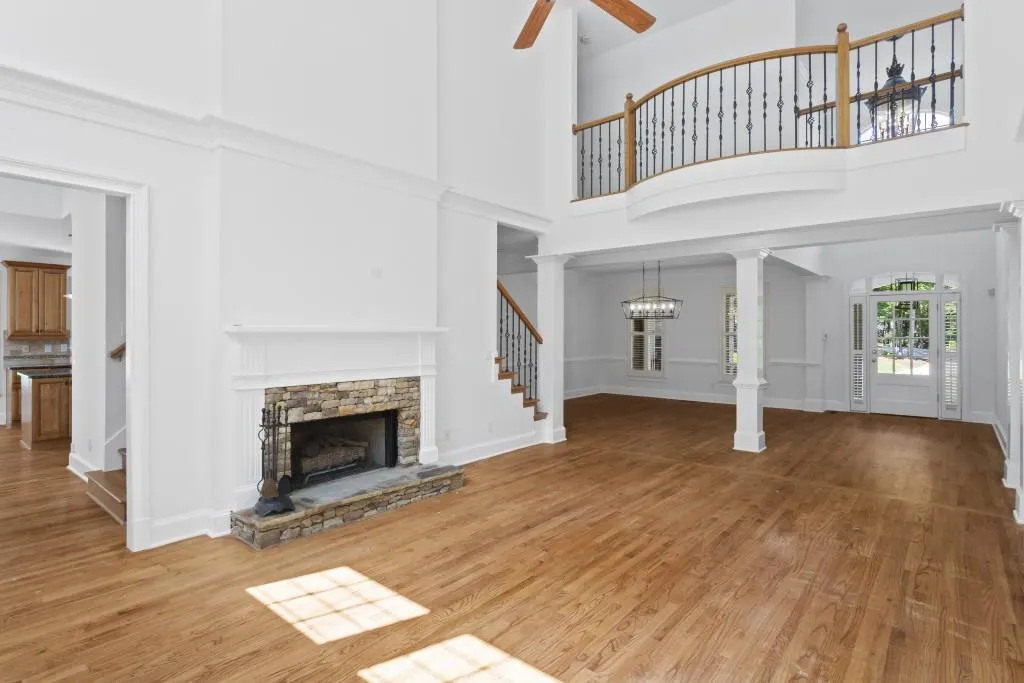 650 Eaton Place, Sandy Springs, Georgia 30350, 5 Bedrooms Bedrooms, ,4 BathroomsBathrooms,Residential,Sold,650 Eaton Place,7390624